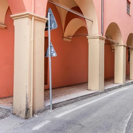 Piazza Dei Tribunali