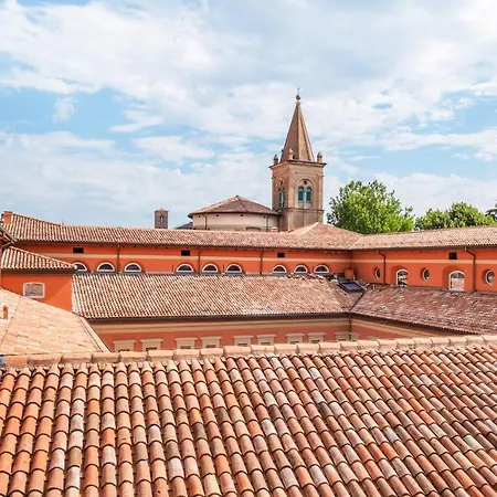 Piazza Dei Tribunali